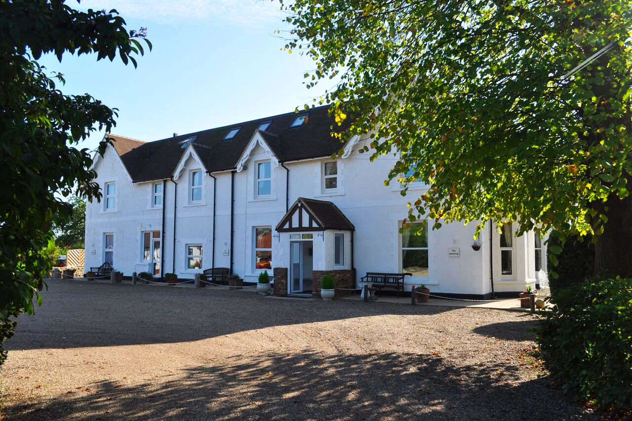 Hookwood Lodge Hotel Gatwick
